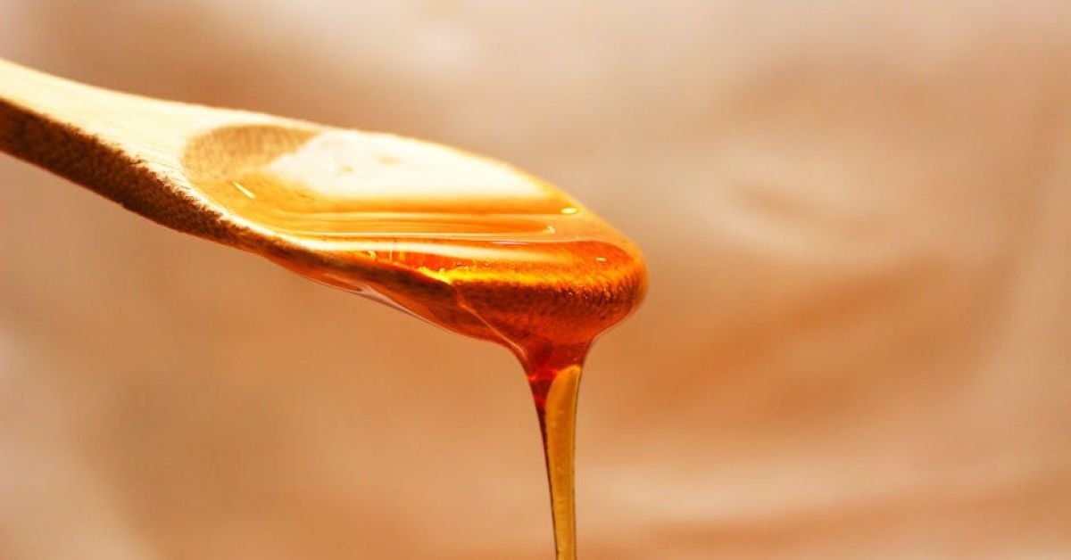 Honey Benefits for Energy, Improving Health & Why It Should Be Raw